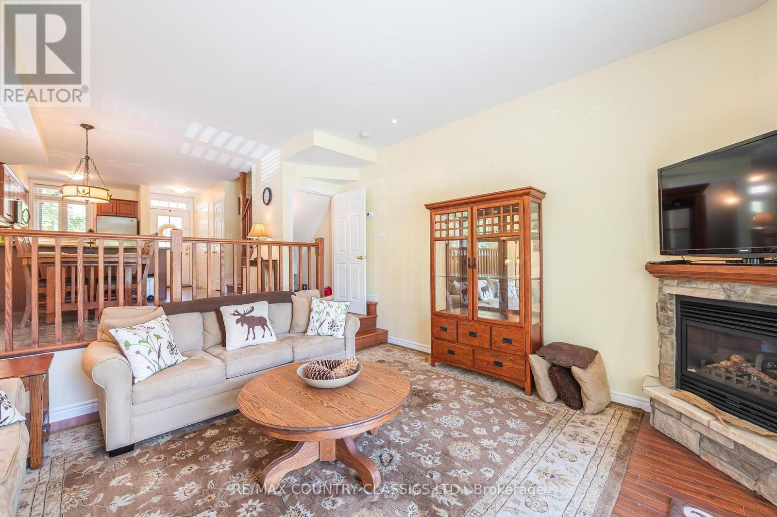 #1 1579 ANSTRUTHER LAKE ROAD - 16