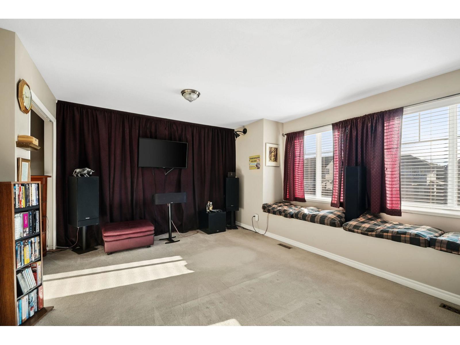 32653 HOOD AVENUE, Mission