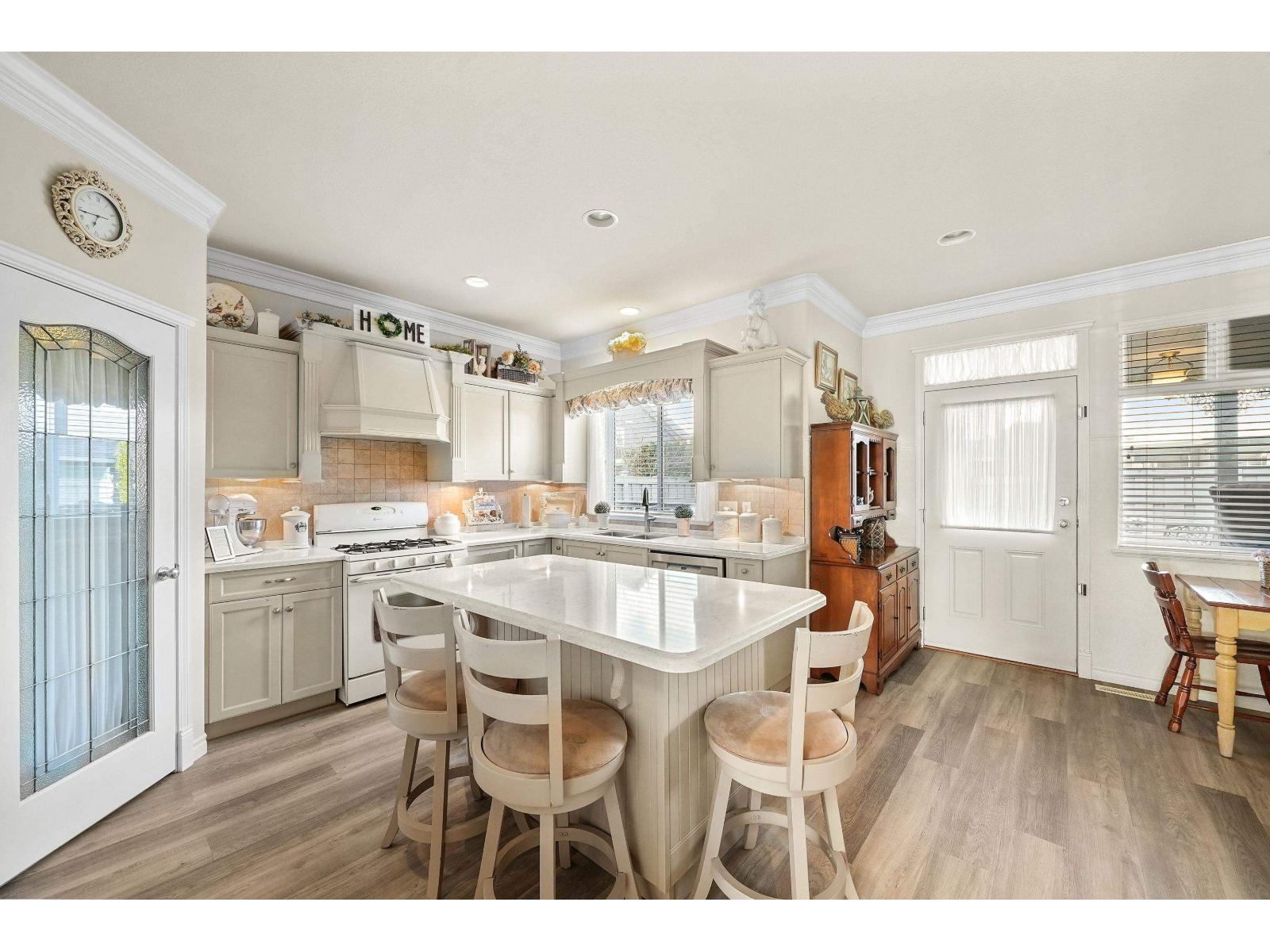 32653 HOOD AVENUE, Mission