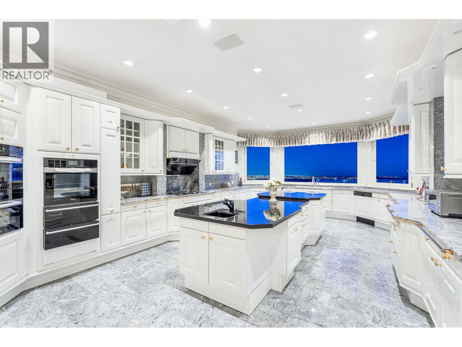 965 KING GEORGES WAY, West Vancouver