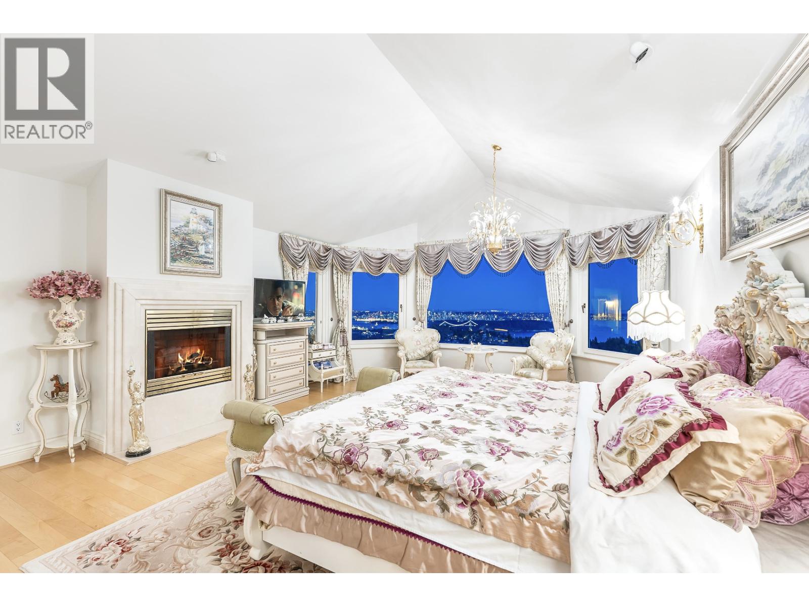 965 KING GEORGES WAY, West Vancouver