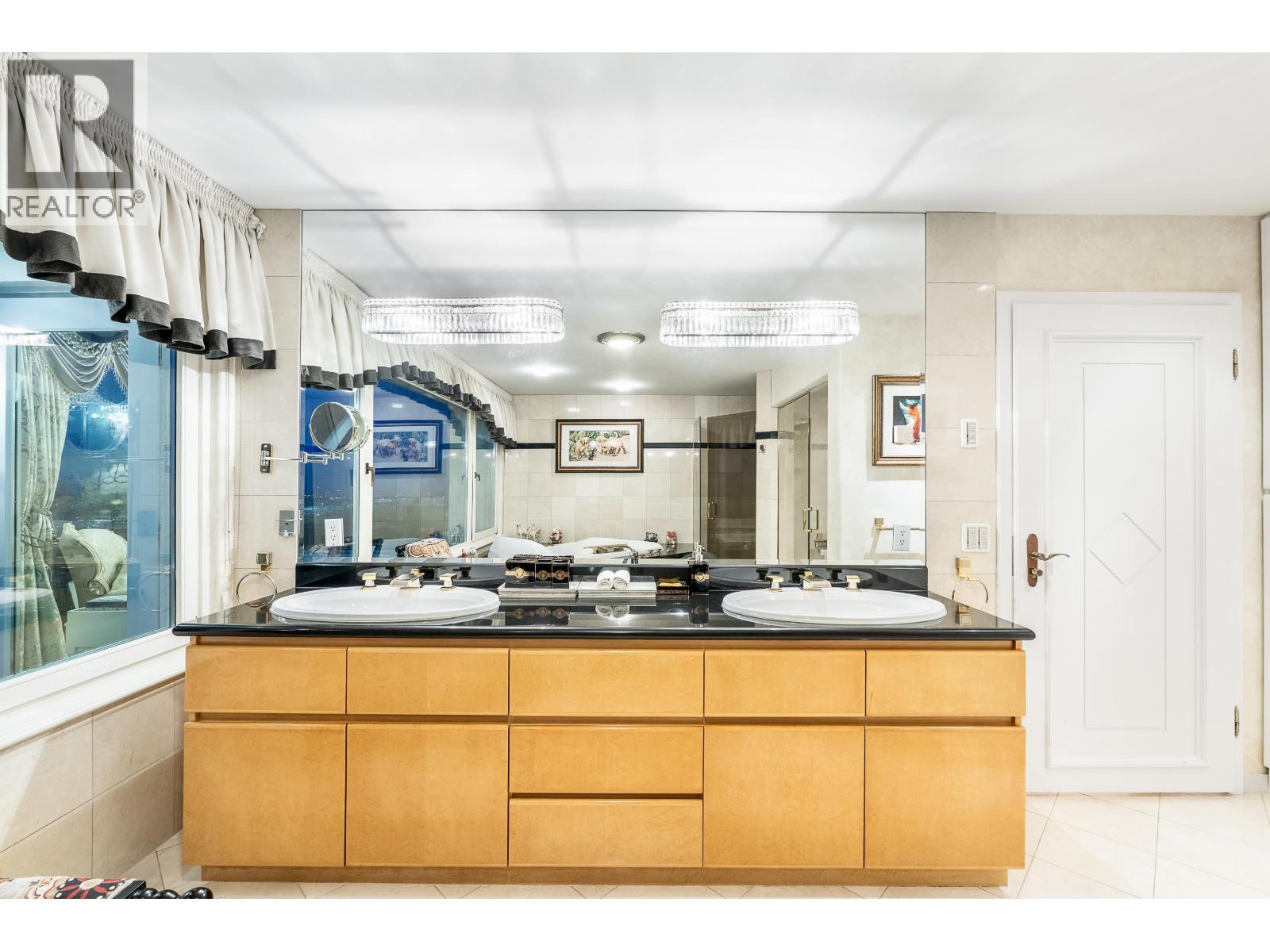 965 KING GEORGES WAY, West Vancouver