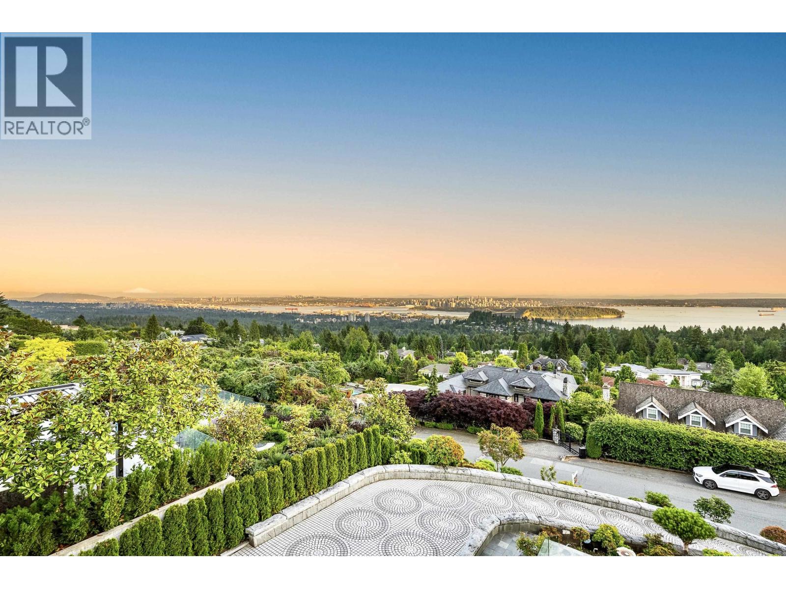 965 KING GEORGES WAY, West Vancouver