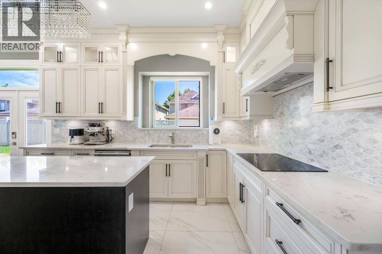 8520 LITTLEMORE Place, Richmond