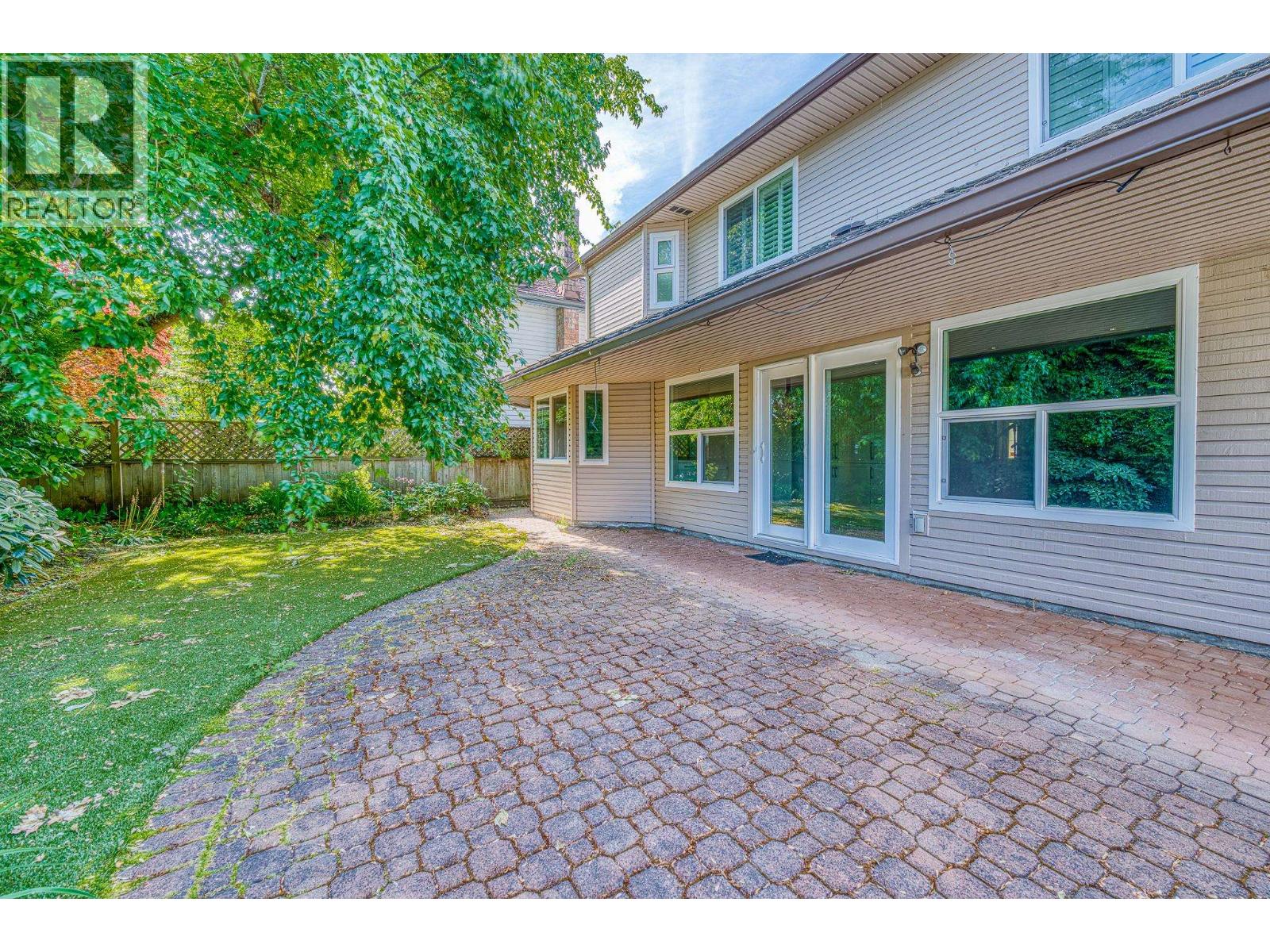 10680 BISSETT Drive, Richmond