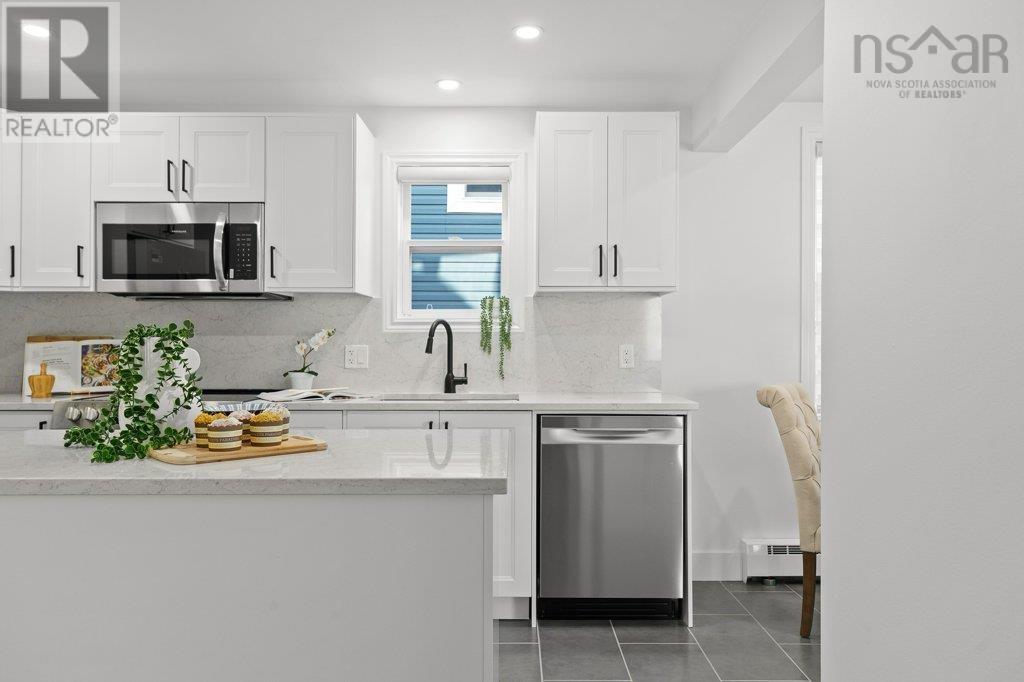 Property 35 of 41 of 3685 Robie Street