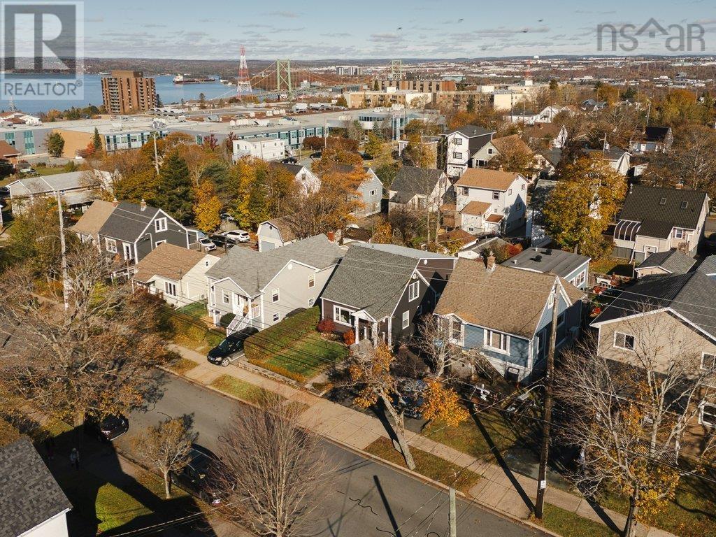 Property 5 of 41 of 3685 Robie Street