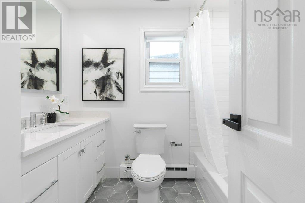 Property 32 of 41 of 3685 Robie Street