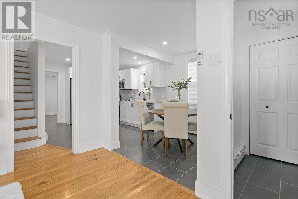 Property 20 of 41 of 3685 Robie Street