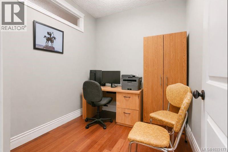 214 755 Goldstream Ave, Langford