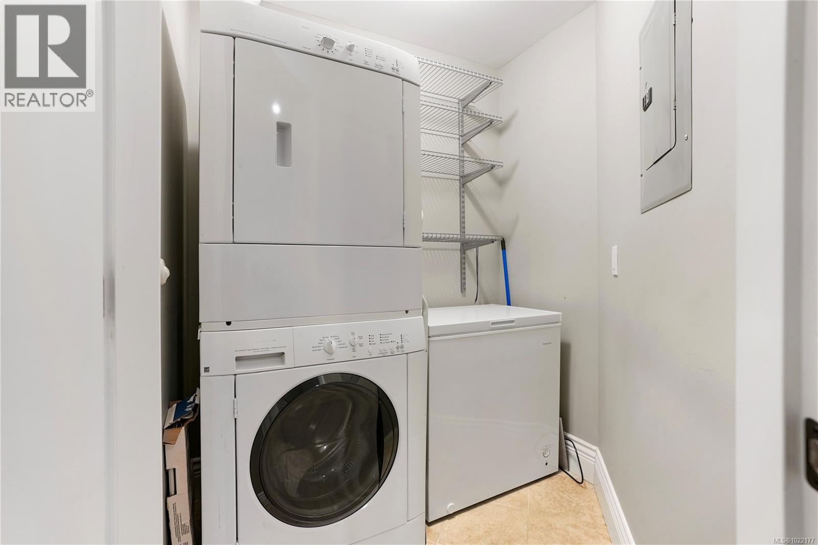 214 755 Goldstream Ave, Langford