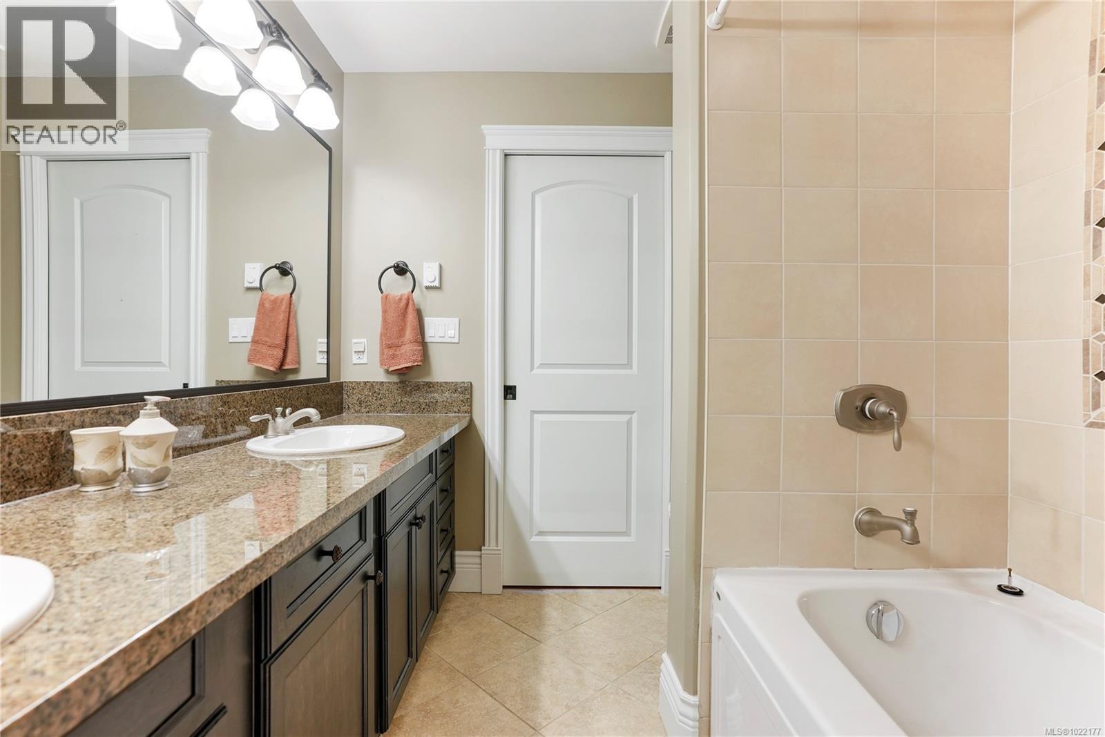 214 755 Goldstream Ave, Langford