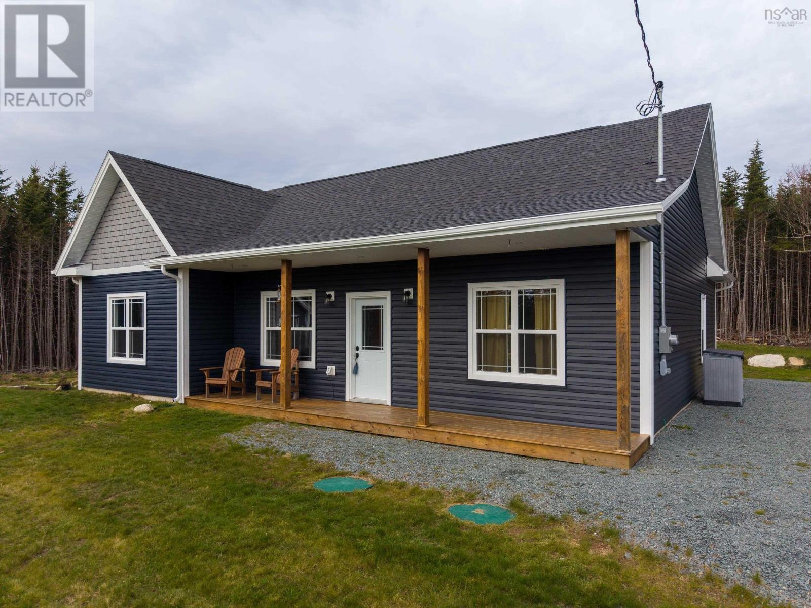 Property photo of 101 English Point Road