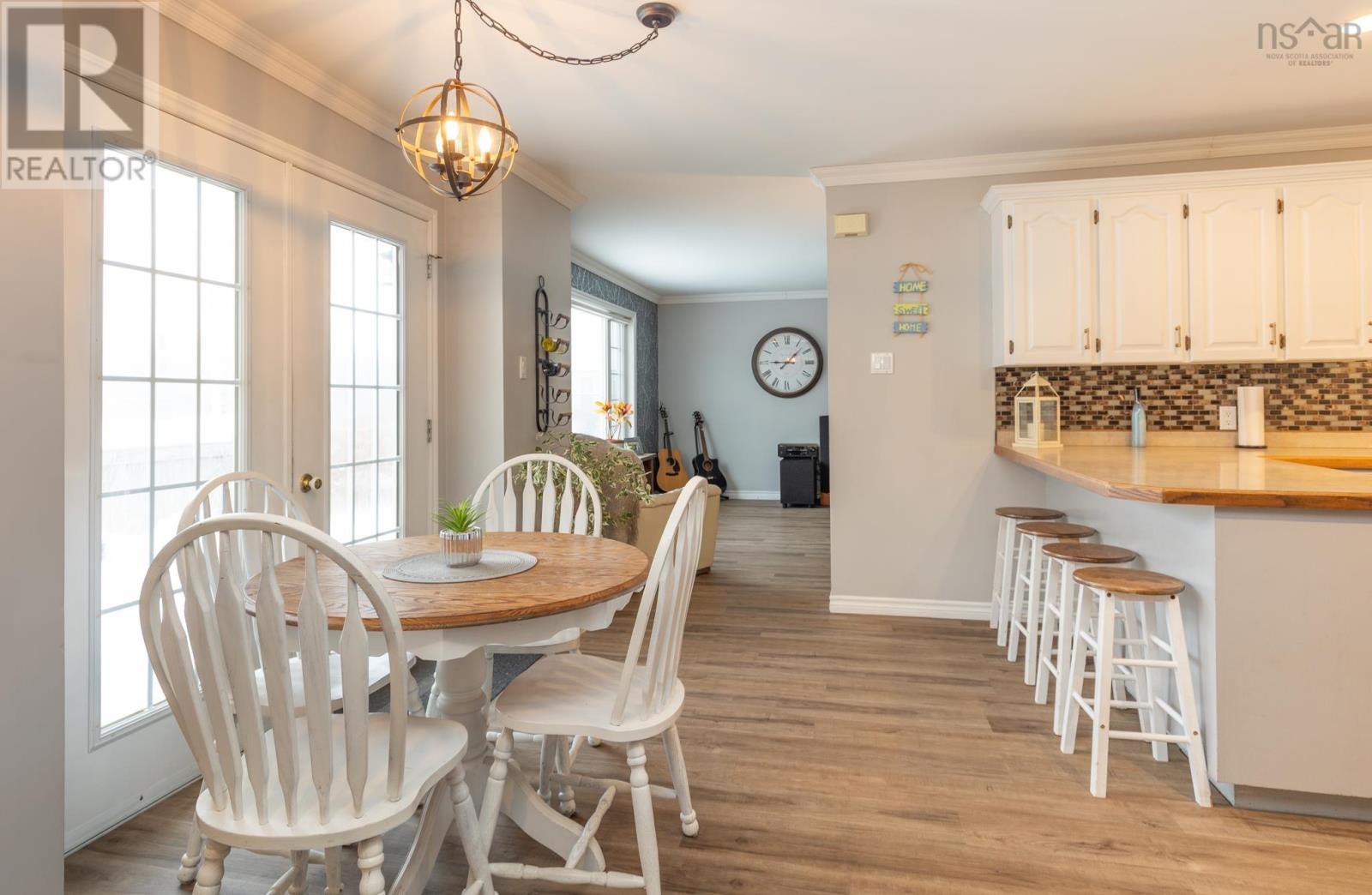 Property 5 of 44 of 53 Colonial Avenue