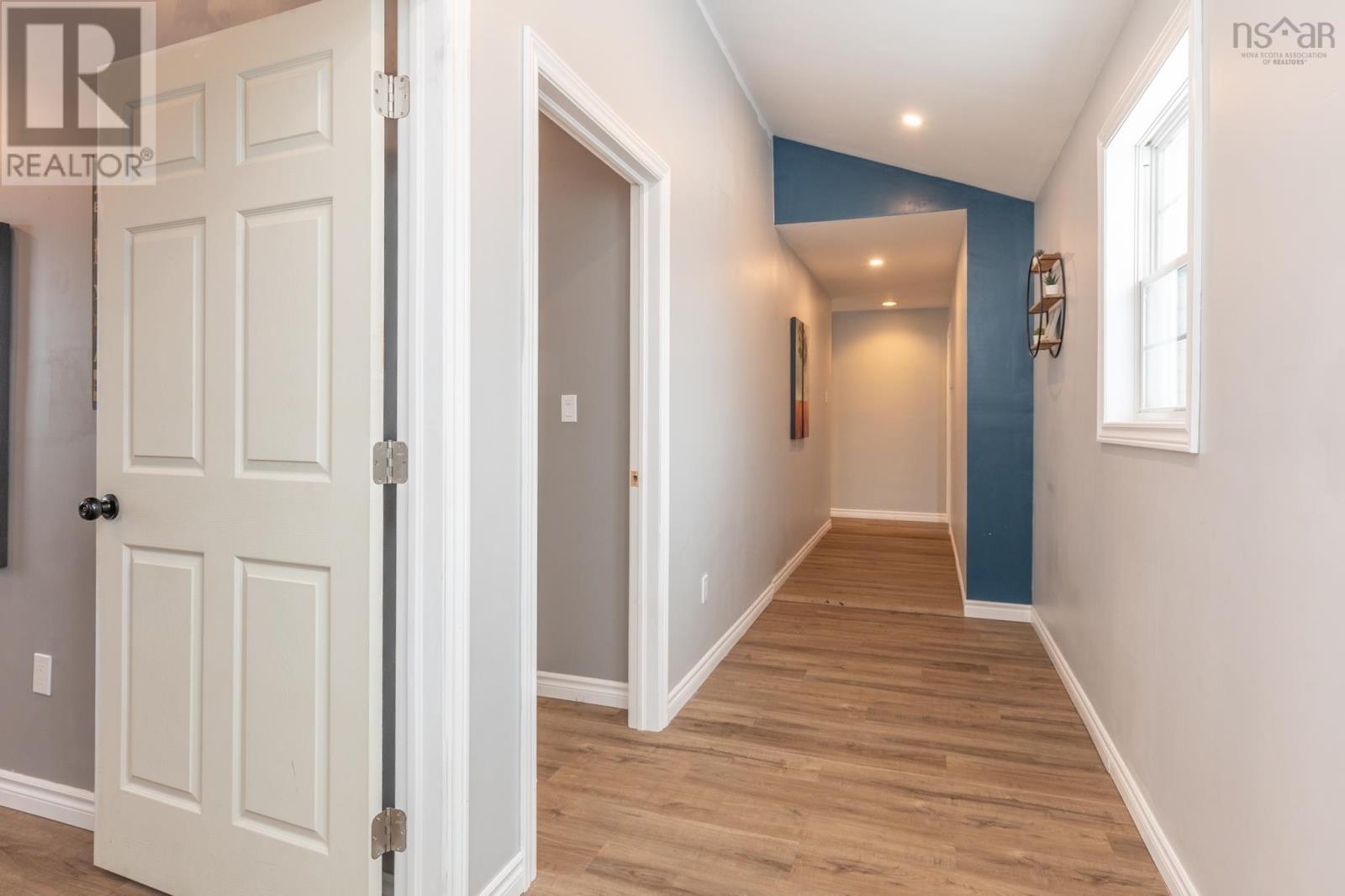 Property 7 of 44 of 53 Colonial Avenue