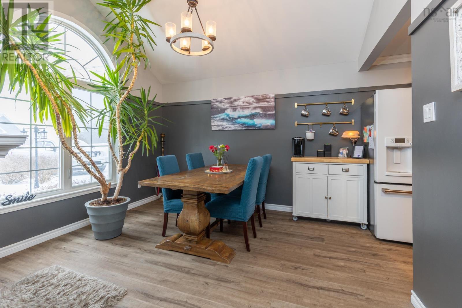 Property 41 of 44 of 53 Colonial Avenue