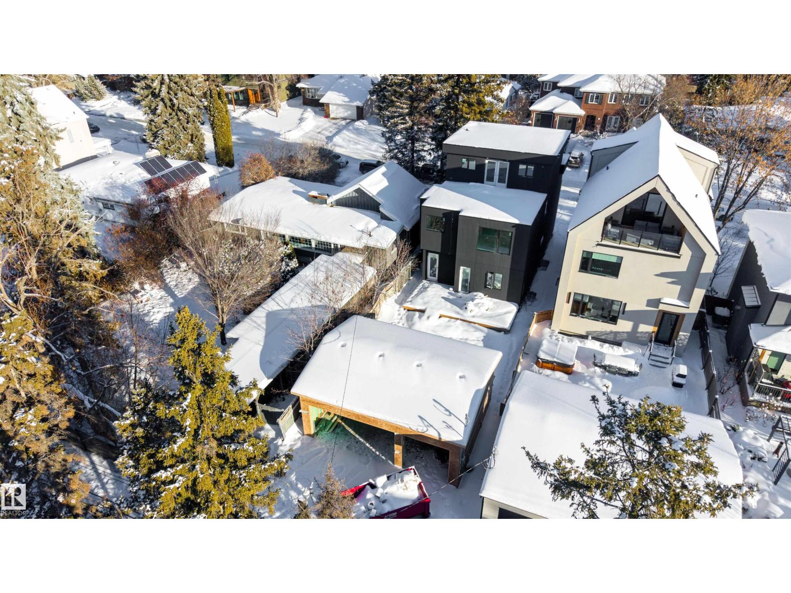 8318 120 ST NW, Edmonton