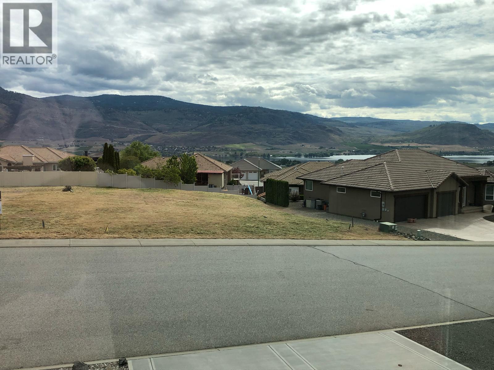 3621 CYPRESS HILLS Drive, Osoyoos