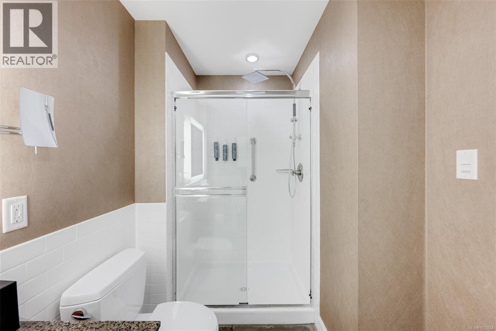 335/337 C 1999 Country Club Way, Langford