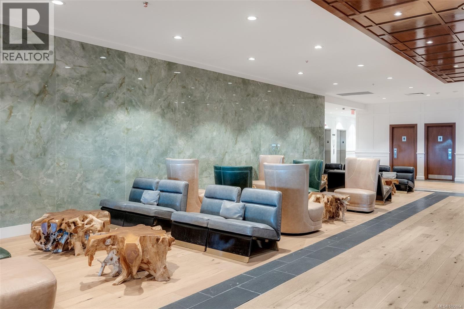 335/337 C 1999 Country Club Way, Langford