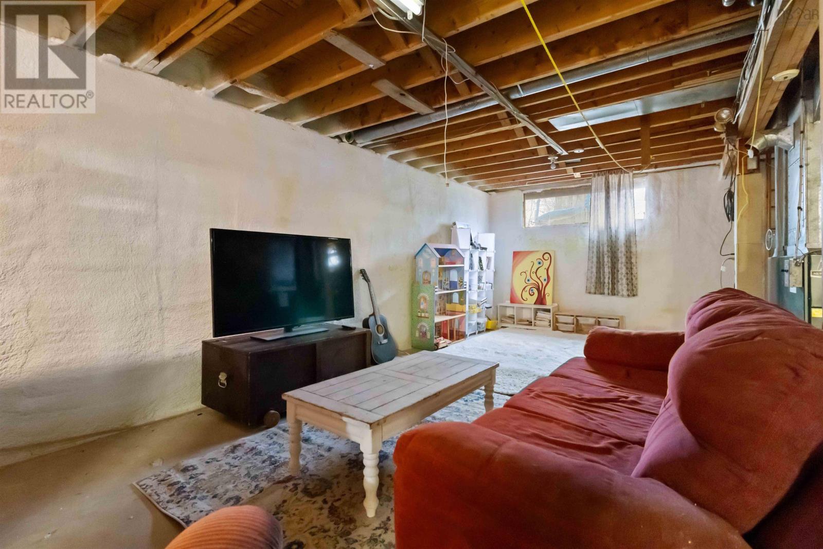 Property 16 of 24 of 70 Fraser Road