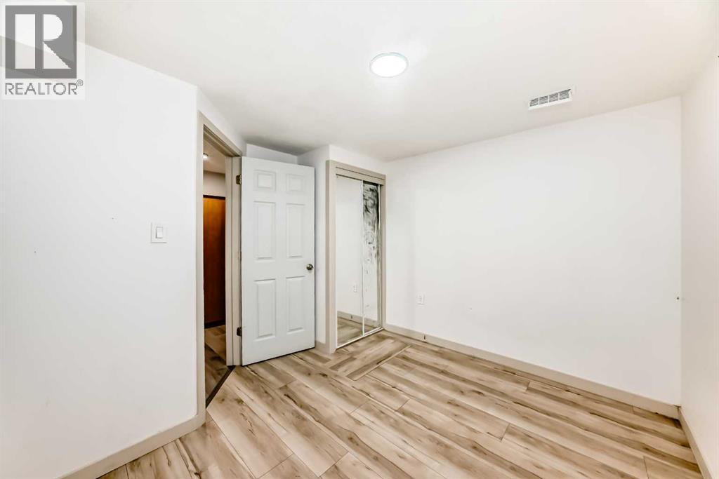 Single Family House for Sale in A Fonda Green SE Forest Heights Calgary 