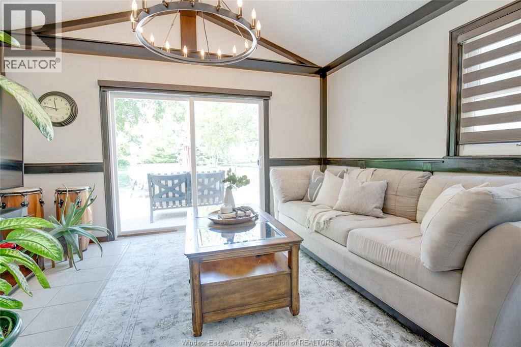 6239 HOLDEN ROAD - 24