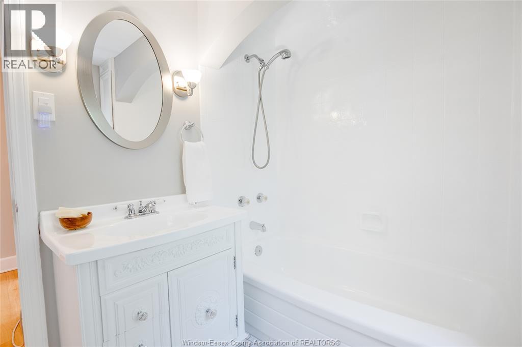 6239 HOLDEN ROAD - 19