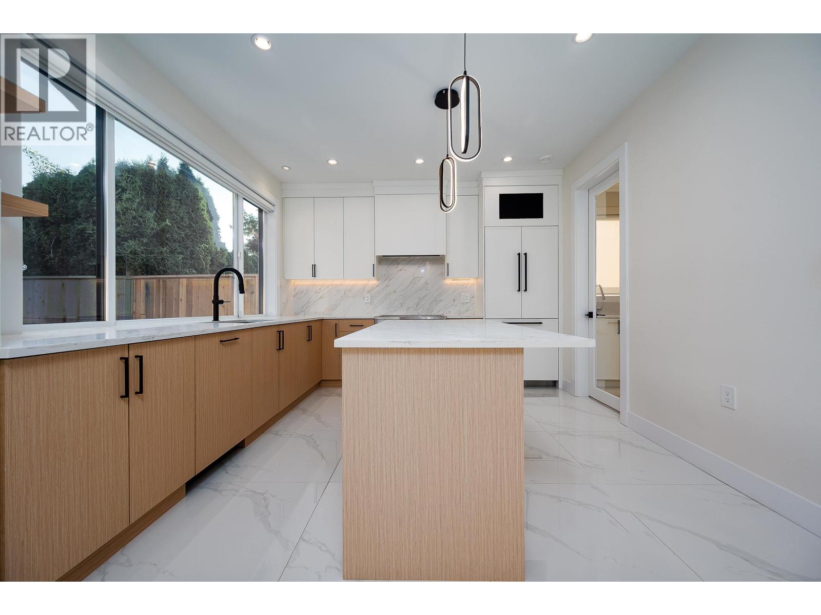 4246 WILLIAMS Road, Richmond