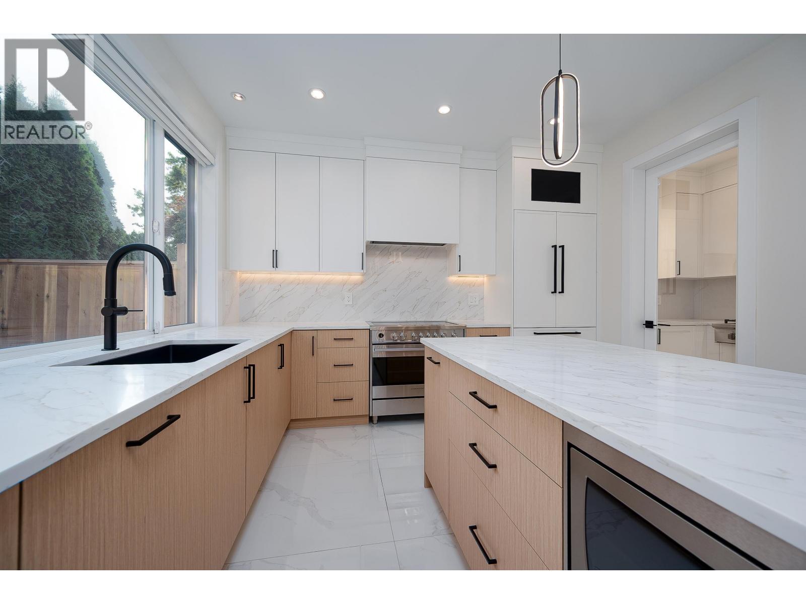 4246 WILLIAMS Road, Richmond