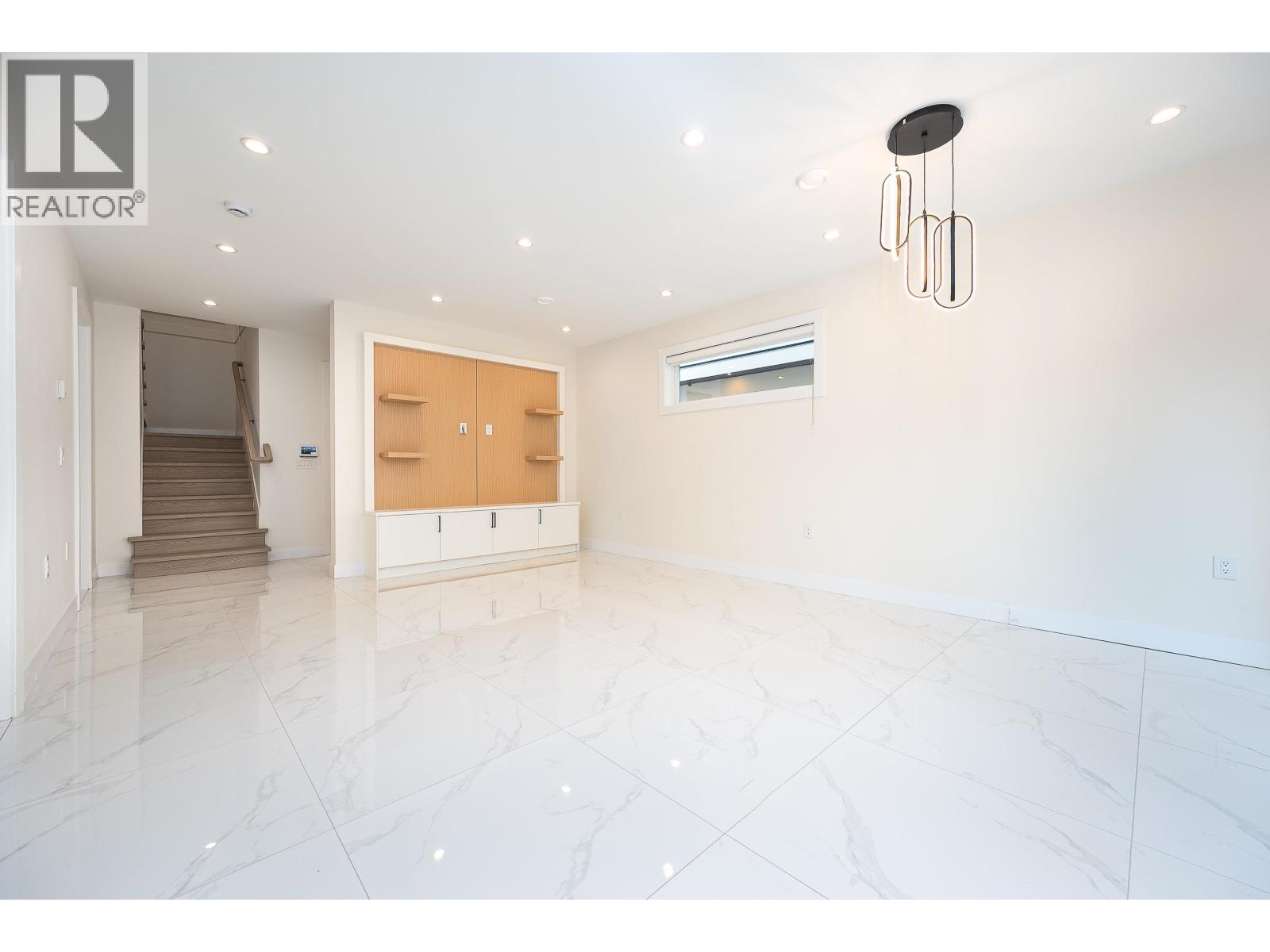 4246 WILLIAMS Road, Richmond