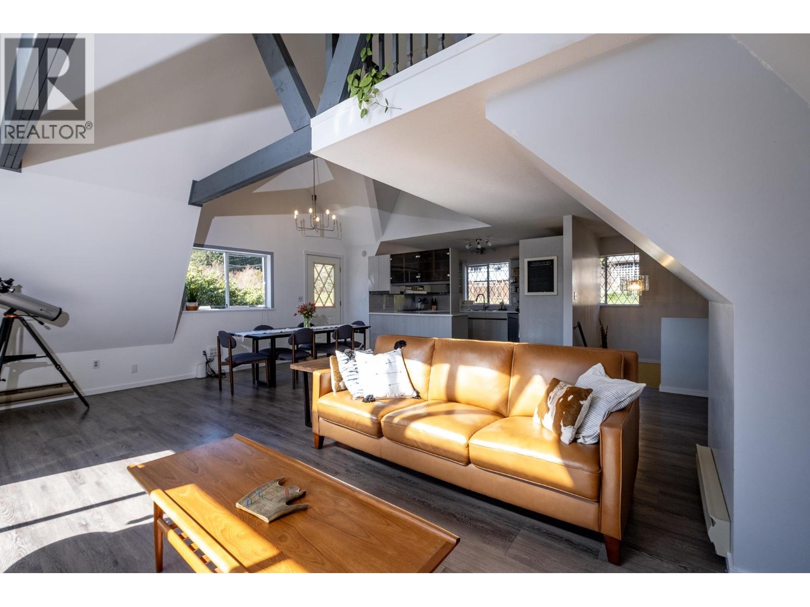 6563 ANCHOR PLACE, Sechelt