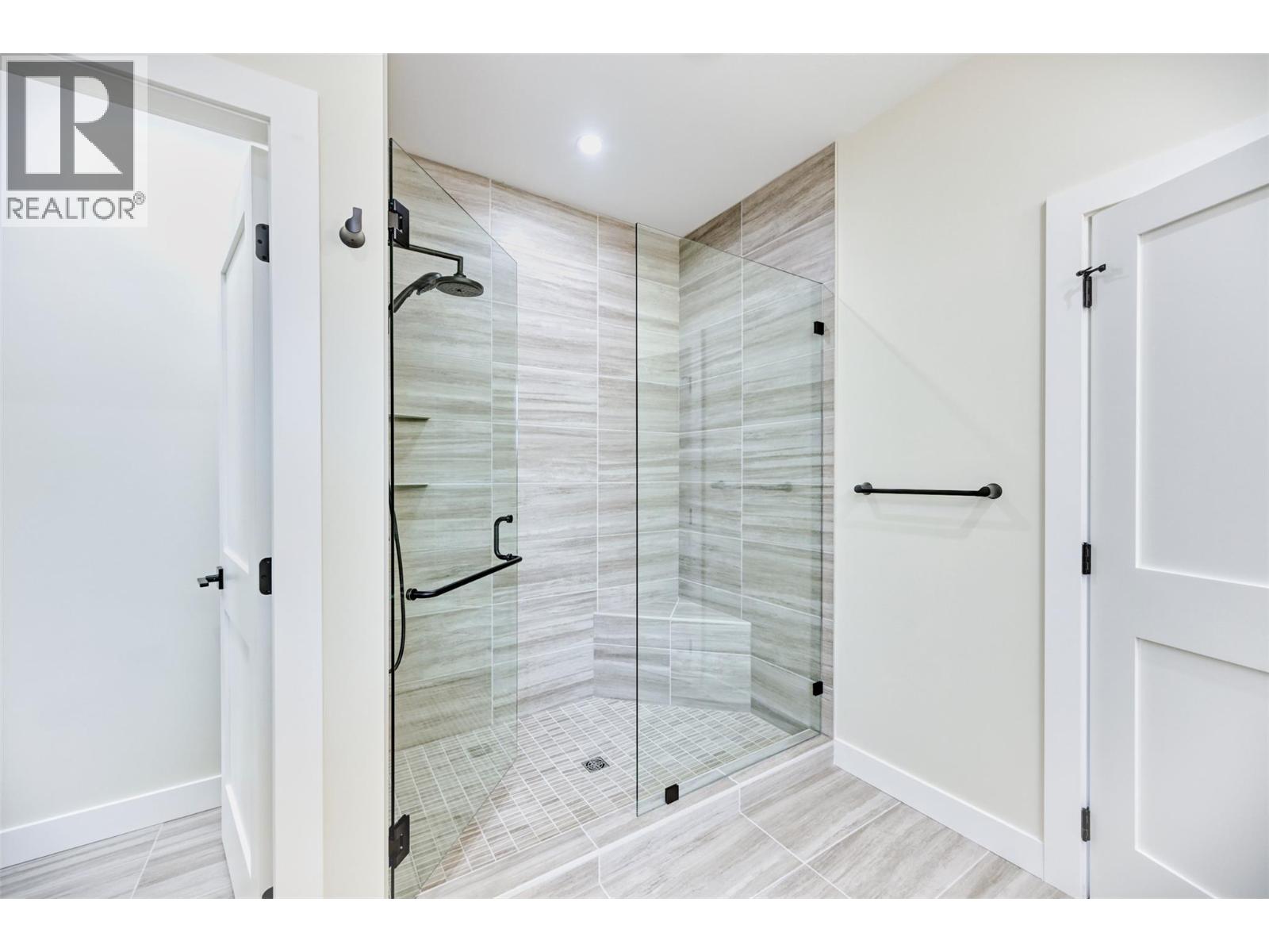9 Hibiscus Court - 11
