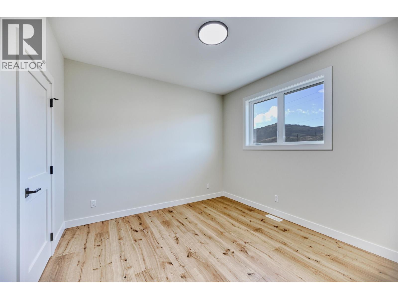 9 Hibiscus Court - 12