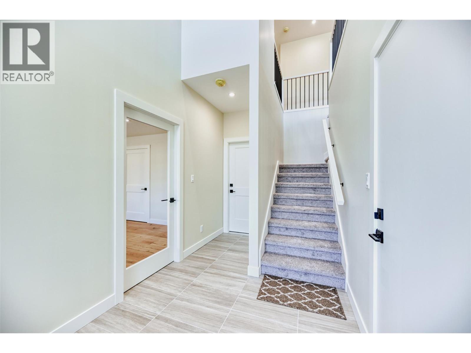 9 Hibiscus Court, Osoyoos