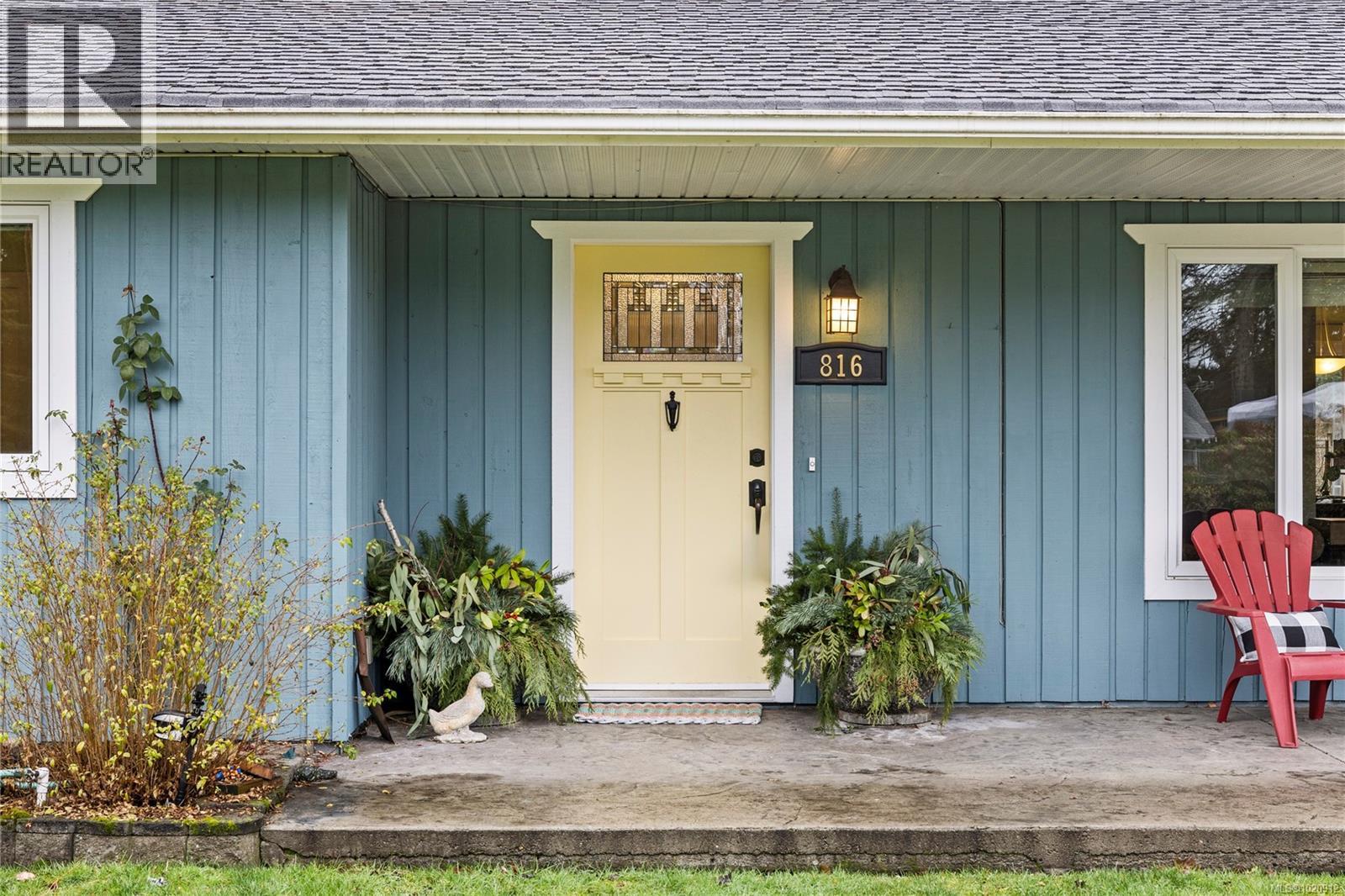 816 Woodland Dr, Parksville