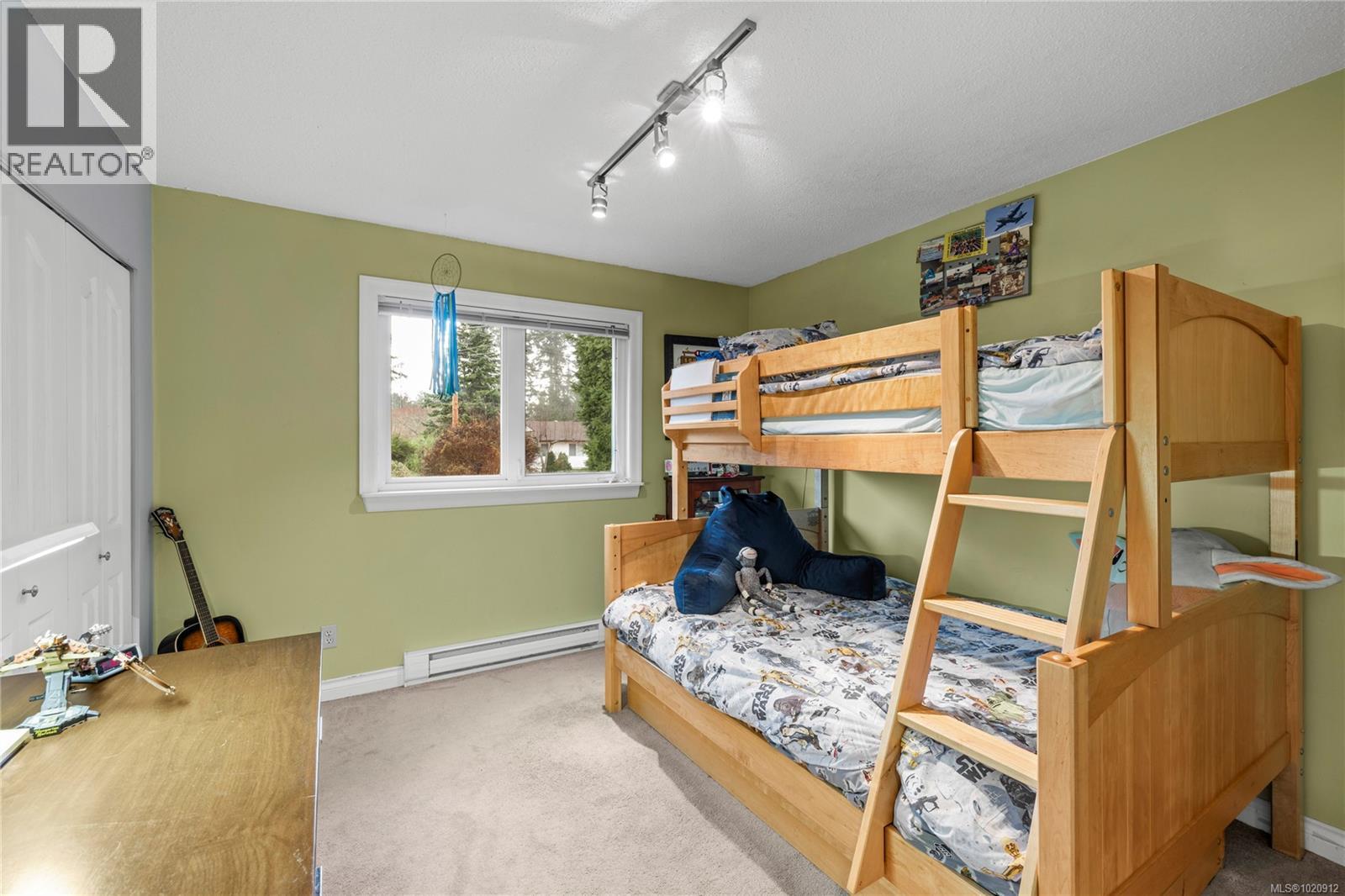 816 Woodland Dr, Parksville