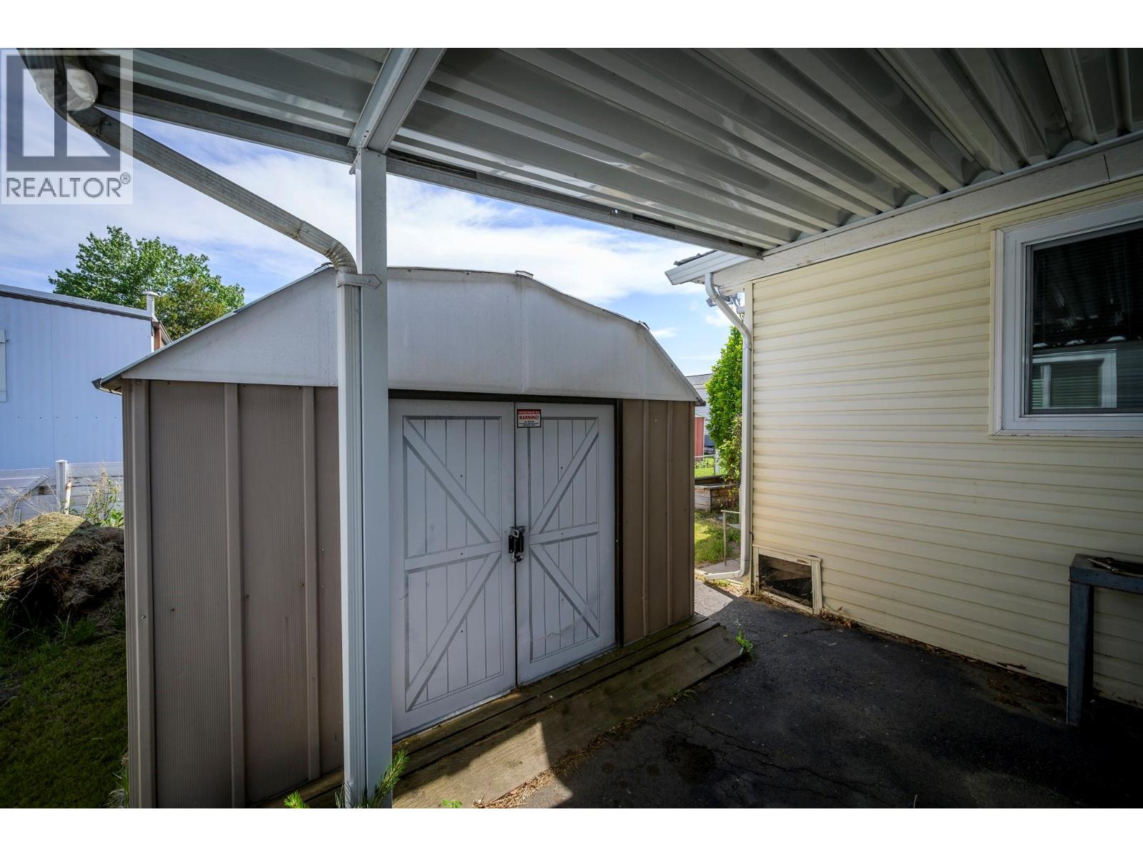 #216 2400 OAKDALE WAY - 17