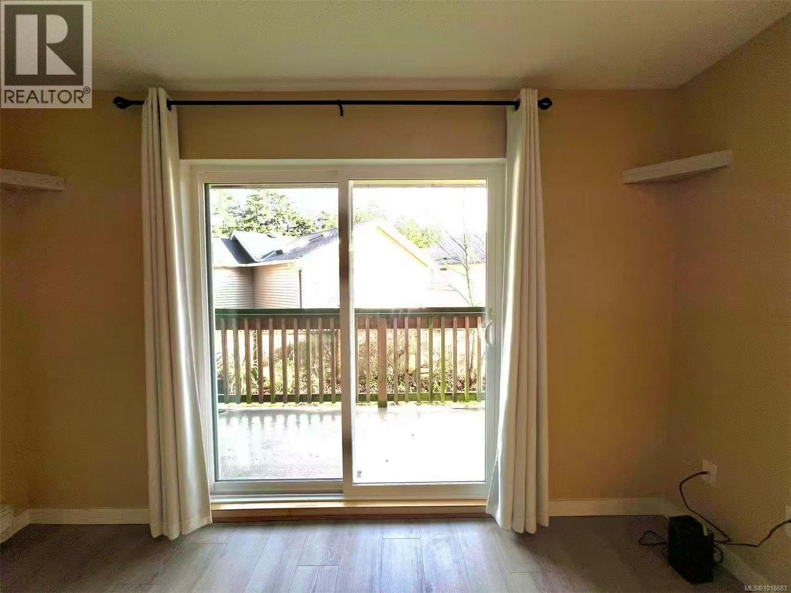 304 4728 Uplands Dr, Nanaimo