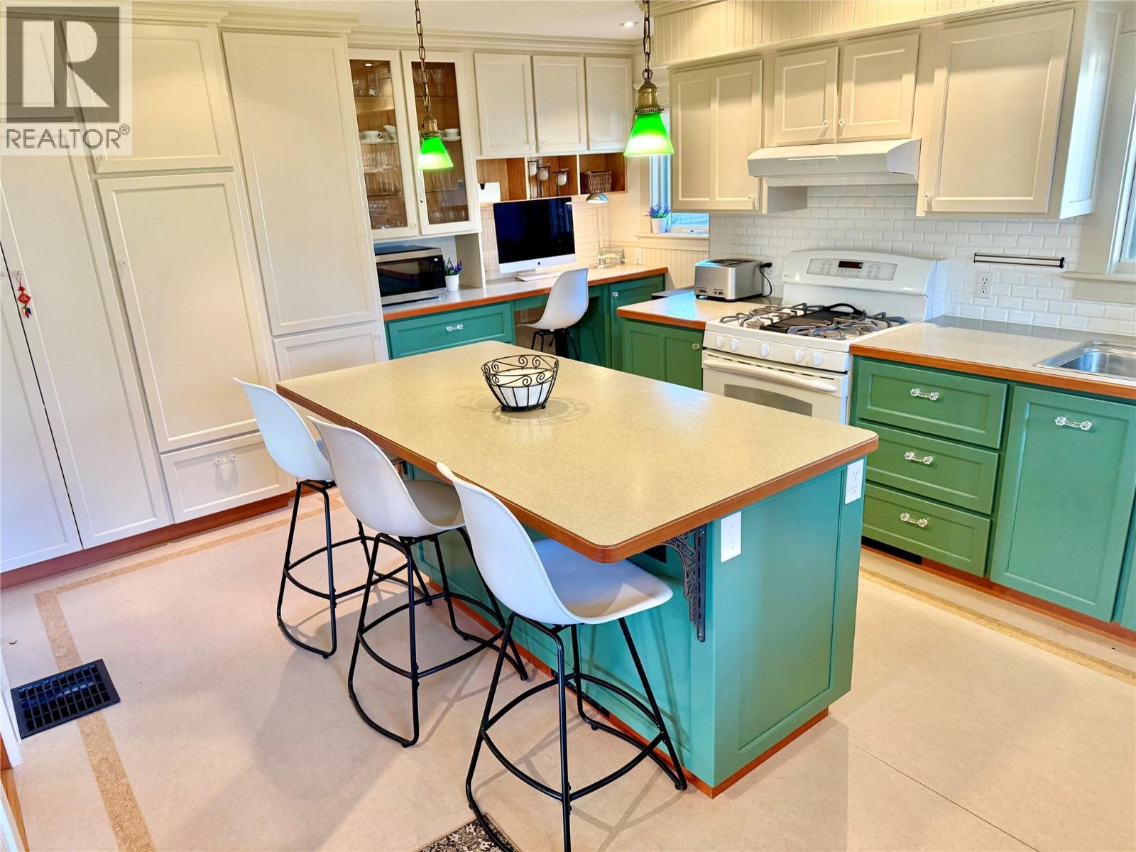 7298 18TH Street, Grand Forks