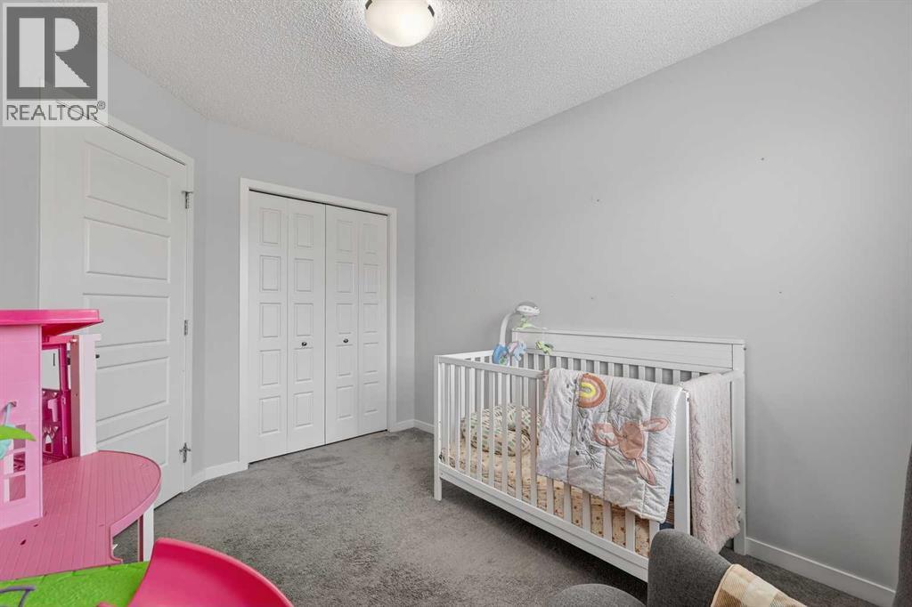 Single Family House for Sale in  New Brighton Walk SE New Brighton Calgary 