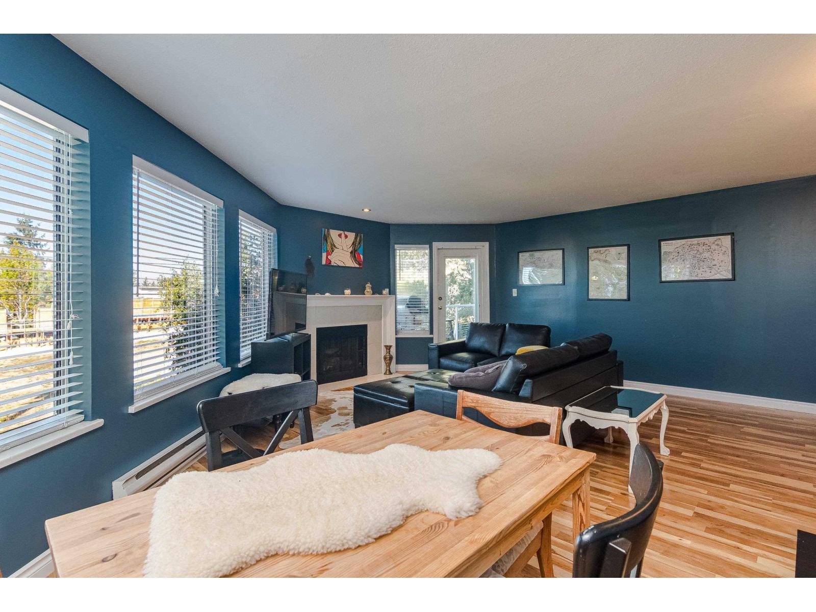 204 1369 GEORGE STREET, White Rock