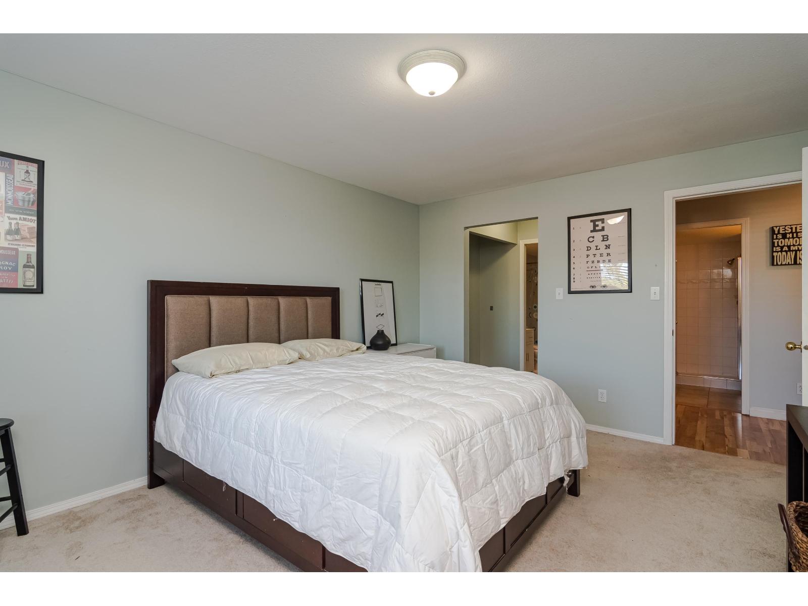 204 1369 GEORGE STREET, White Rock