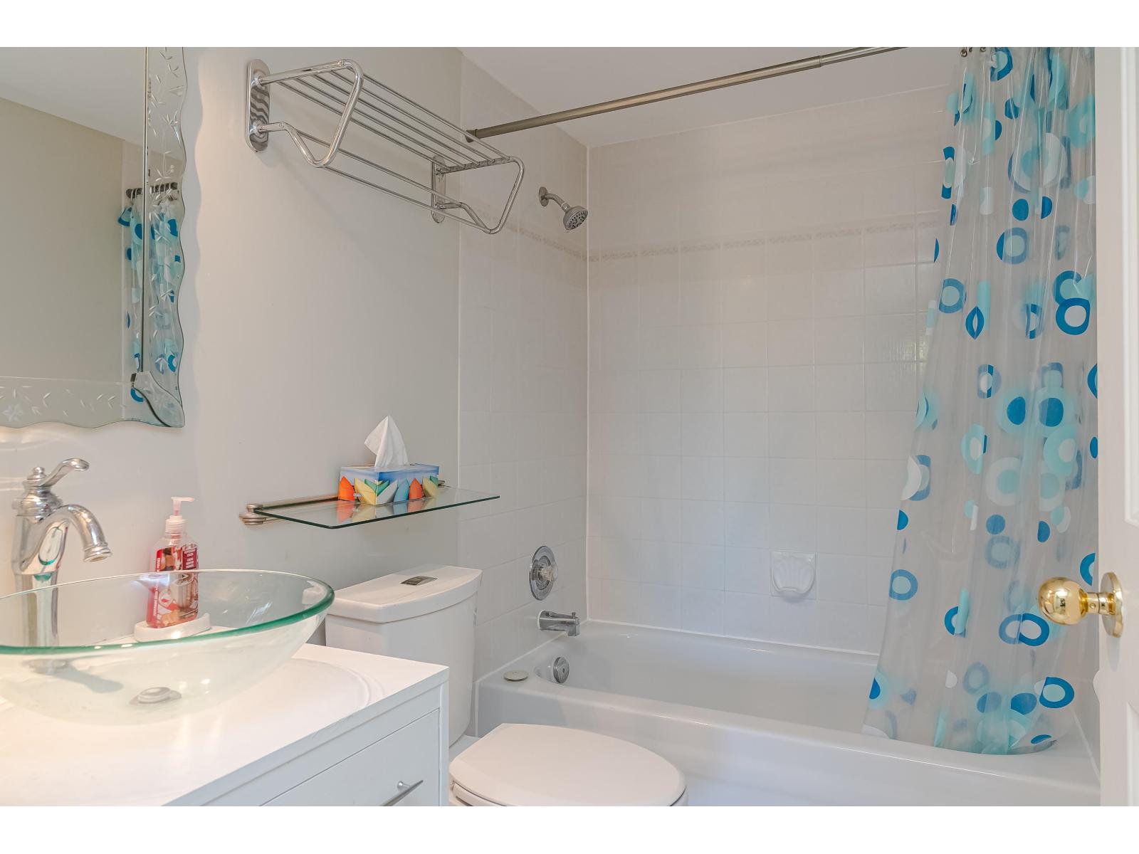 204 1369 GEORGE STREET, White Rock