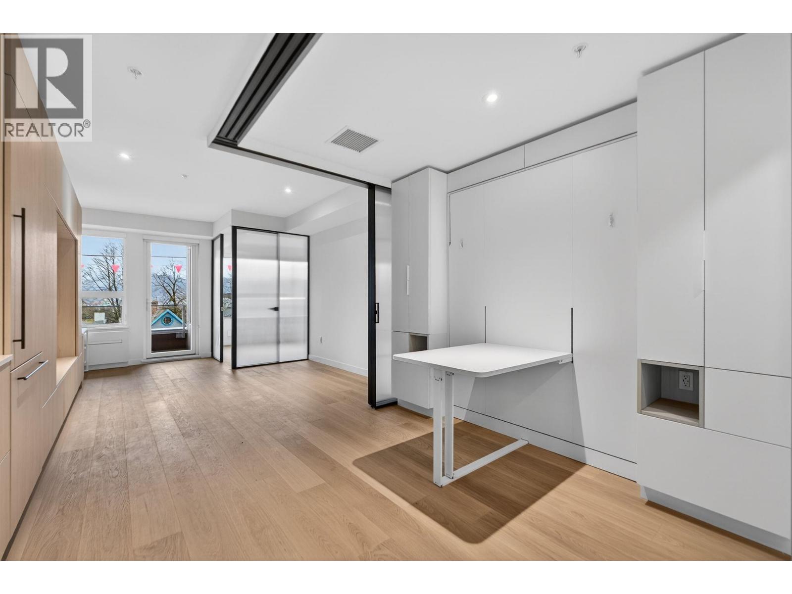 424 2471 ST. GEORGE STREET, Vancouver