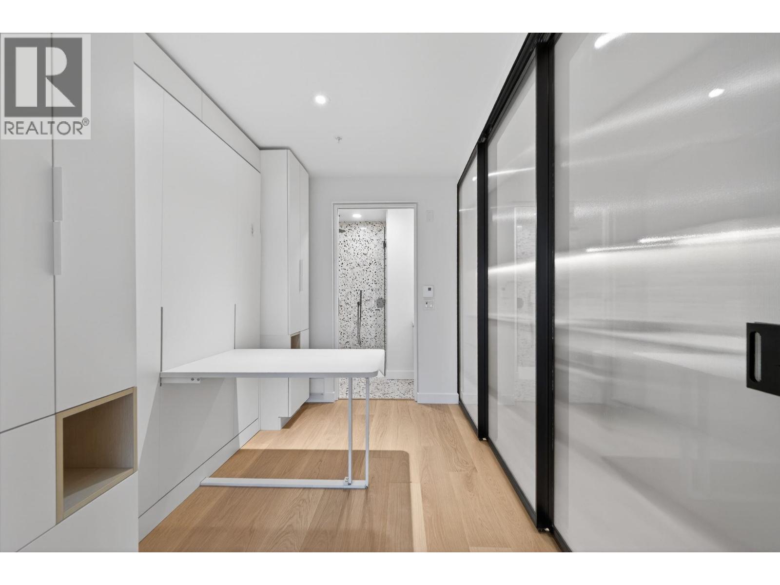 424 2471 ST. GEORGE STREET, Vancouver