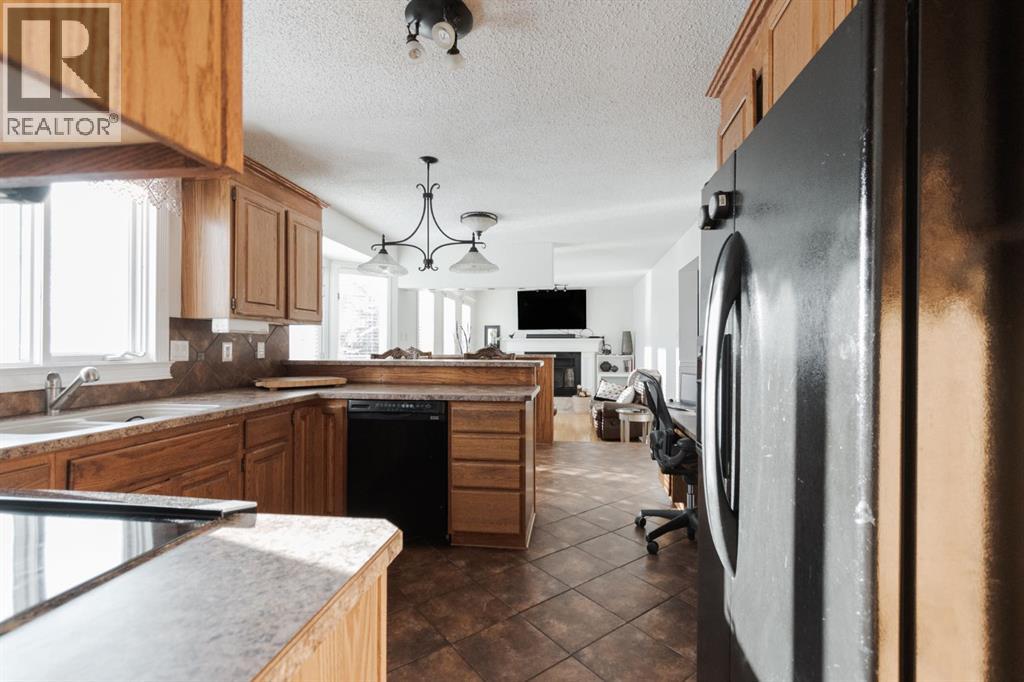 225 Bacon Place, Fort McMurray