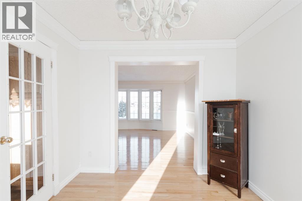 225 Bacon Place, Fort McMurray