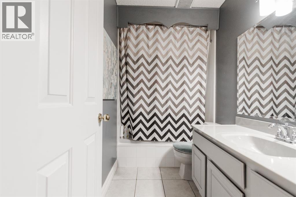 225 Bacon Place, Fort McMurray