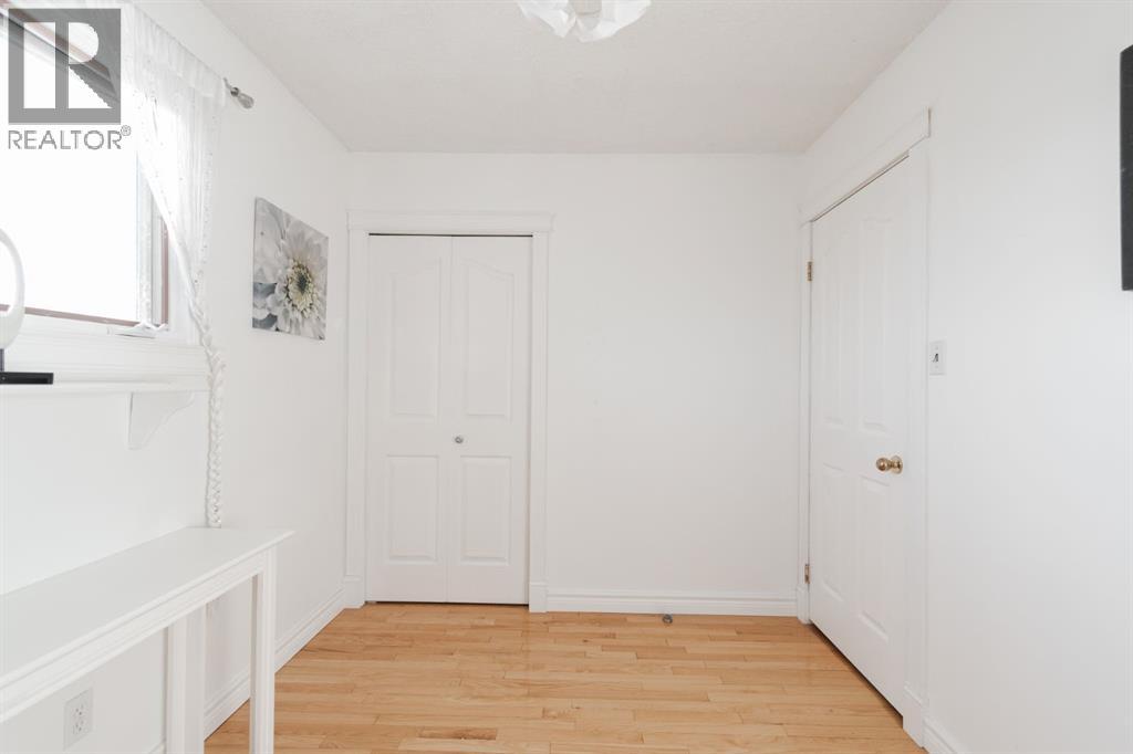 225 Bacon Place, Fort McMurray